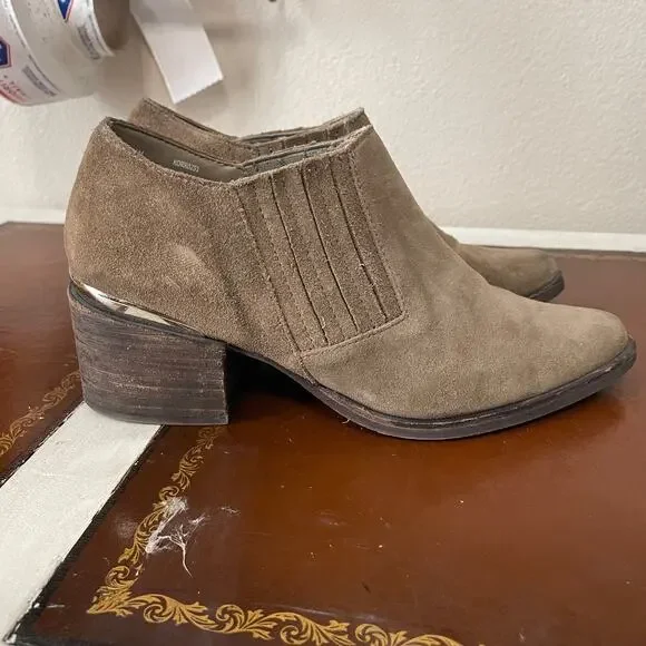 Steve Madden Shoes Steve Madden Korral Suede Tan Western Style